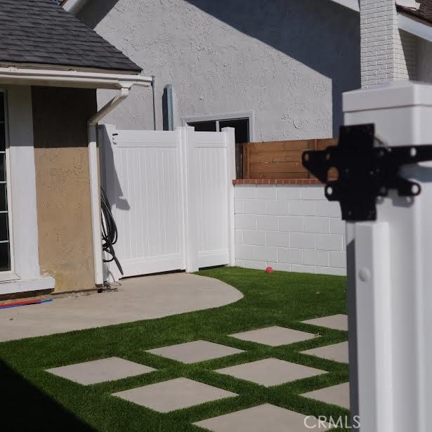 Detail Gallery Image 5 of 13 For 25151 Costeau, Laguna Hills,  CA 92653 - 4 Beds | 2 Baths