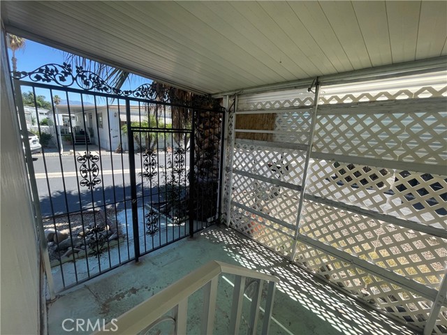 Detail Gallery Image 7 of 18 For 332 N Lyon Ave #111,  Hemet,  CA 92543 - 2 Beds | 2 Baths