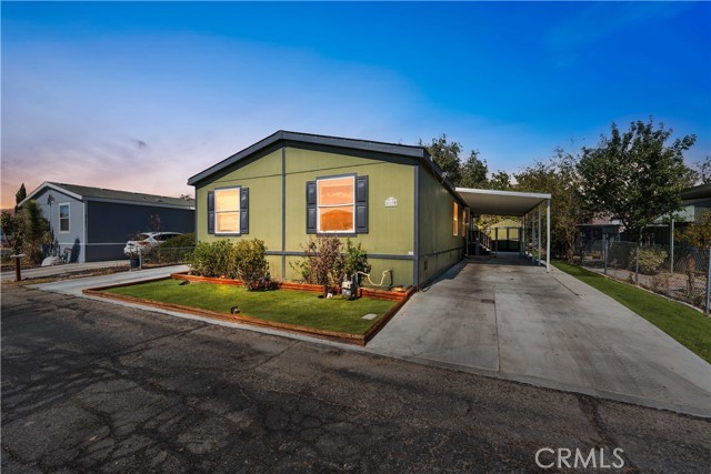 Detail Gallery Image 1 of 41 For 2117 Windflow Dr, Rosamond,  CA 93560 - 4 Beds | 2 Baths