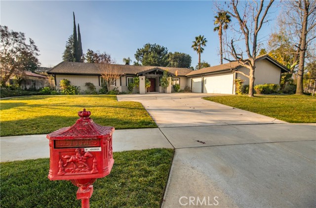 Photo of 1640 Country Club Drive, Redlands, CA 92373