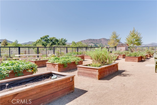 Detail Gallery Image 31 of 37 For 35165 Grove Trail, Fallbrook,  CA 92028 - 2 Beds | 2/1 Baths