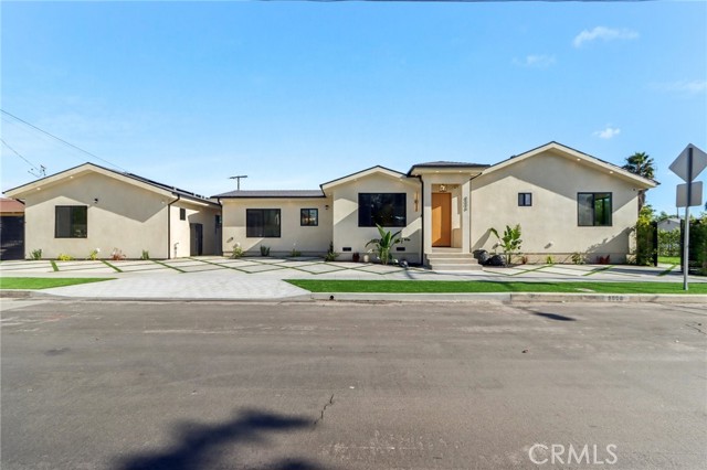 Detail Gallery Image 3 of 72 For 8006 Lloyd Ave, North Hollywood,  CA 91605 - 7 Beds | 6 Baths