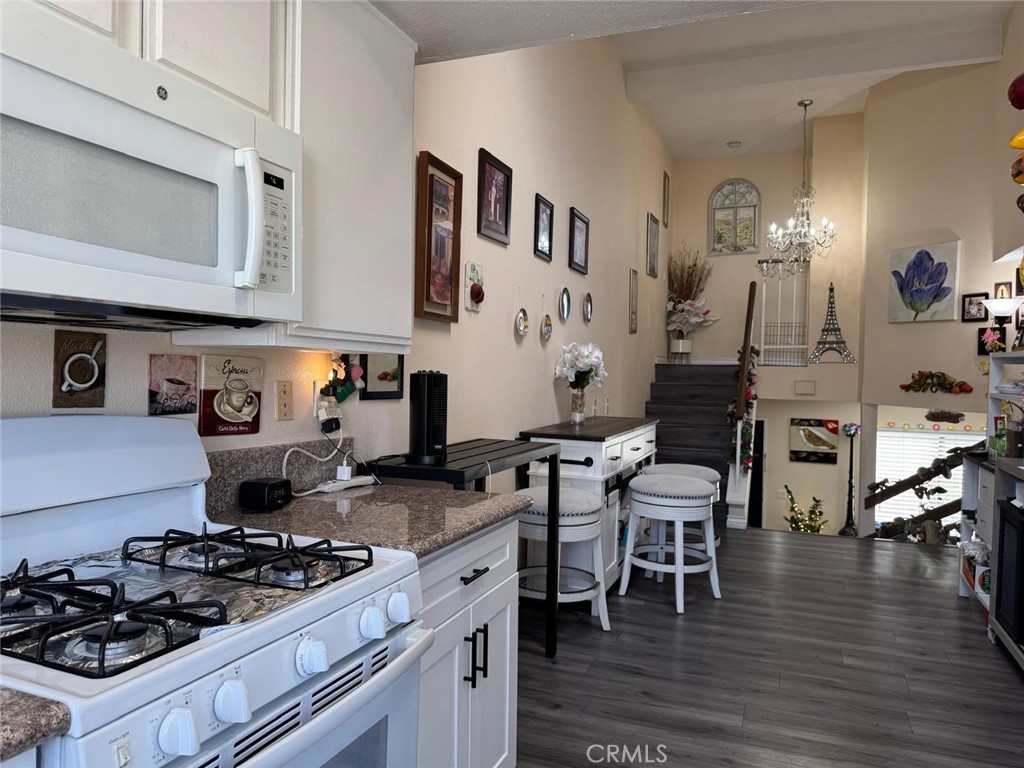 E4ae3bab E4f3 4238 B591 8b71b093e309