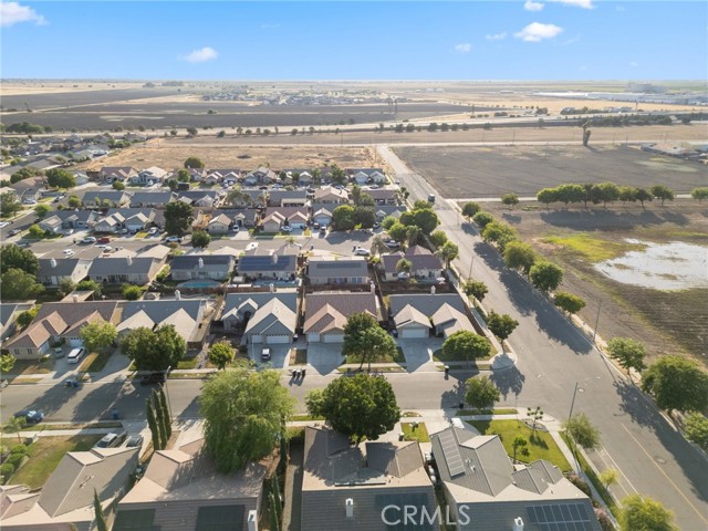 525 Mallard Avenue, Lemoore CA: https://media.crmls.org/medias/e4af094e-2ed0-4573-ad44-e6c26c176590.jpg