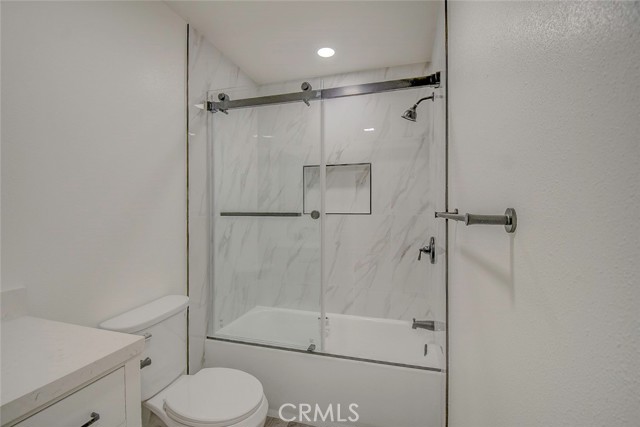 Detail Gallery Image 37 of 44 For 21941 Rimhurst #D,  Lake Forest,  CA 92630 - 2 Beds | 1 Baths