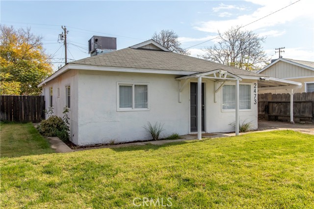 Detail Gallery Image 1 of 18 For 2473 S Backer Ave, Fresno,  CA 93725 - 3 Beds | 1 Baths