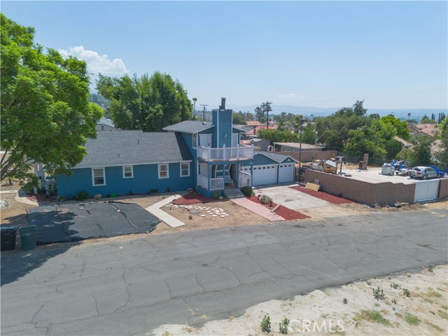 Detail Gallery Image 8 of 45 For 27981 Atlantic Ave, Highland,  CA 92346 - 3 Beds | 2 Baths