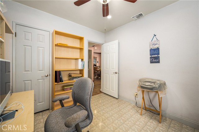 13622 Benfield Avenue, Norwalk CA: https://media.crmls.org/medias/e4b2551e-ea35-4583-ac71-dd5b16d702b8.jpg
