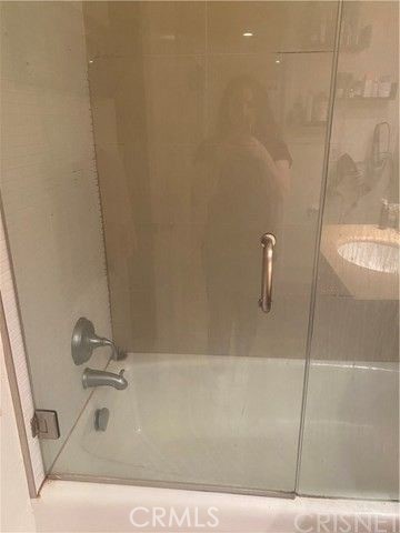 Detail Gallery Image 10 of 11 For 1440 Veteran #208,  Los Angeles,  CA 90024 - 1 Beds | 1 Baths