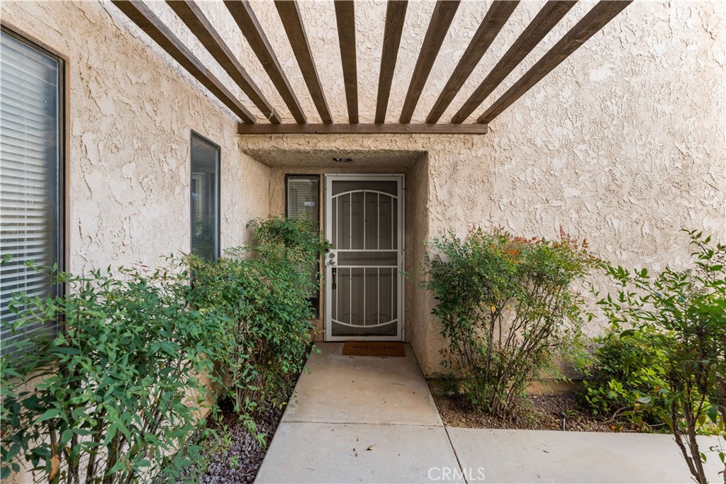 422 W Avenue J5 #32