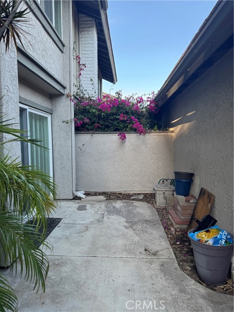 6519 E Paseo Diego, Anaheim Hills CA: https://media.crmls.org/medias/e4b475bf-3367-4e8a-a2af-95584fc769d7.jpg