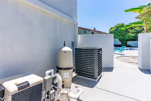 Detail Gallery Image 50 of 65 For 1350 S Ashington Ln, Anaheim,  CA 92804 - 4 Beds | 3 Baths