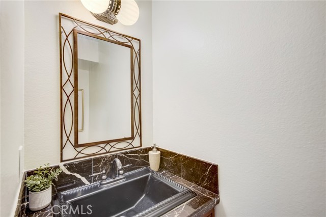 Detail Gallery Image 26 of 47 For 7747 via Napoli #80,  Sun Valley,  CA 91504 - 2 Beds | 2 Baths
