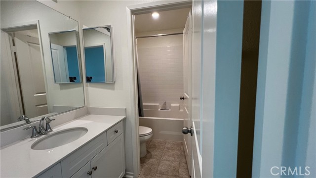 Detail Gallery Image 13 of 20 For 24709 6th St, San Bernardino,  CA 92410 - 3 Beds | 3 Baths