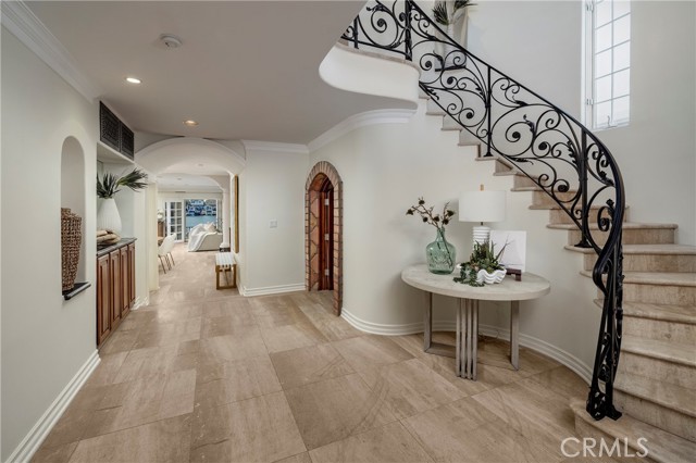 Detail Gallery Image 25 of 54 For 339 via Lido Soud, Newport Beach,  CA 92663 - 4 Beds | 4 Baths