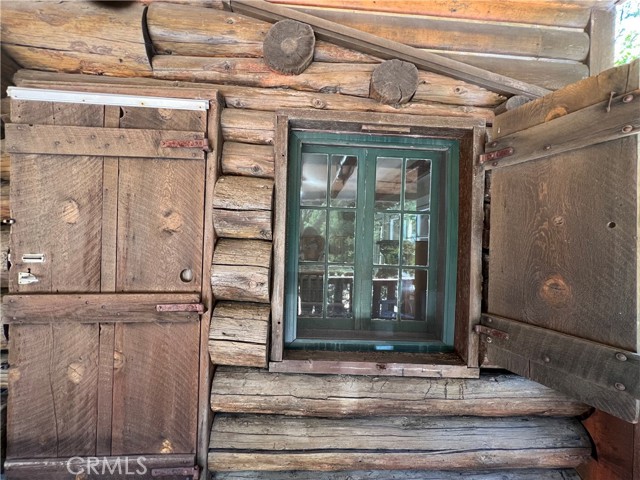 28879 Sycamore, Lake Arrowhead CA: https://media.crmls.org/medias/e4b618a6-9860-4ec0-a330-d082ce5ba7e2.jpg