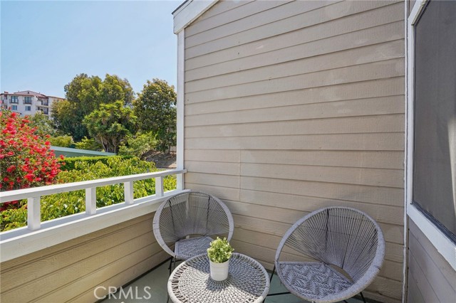 1924 Mathews Avenue, Redondo Beach CA: https://media.crmls.org/medias/e4b6f4f5-f1d8-4516-af7e-a01a779cf3b7.jpg