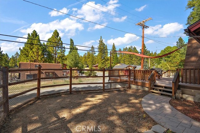 Detail Gallery Image 8 of 22 For 43201 Sand Canyon Rd, Big Bear Lake,  CA 92315 - 2 Beds | 1 Baths