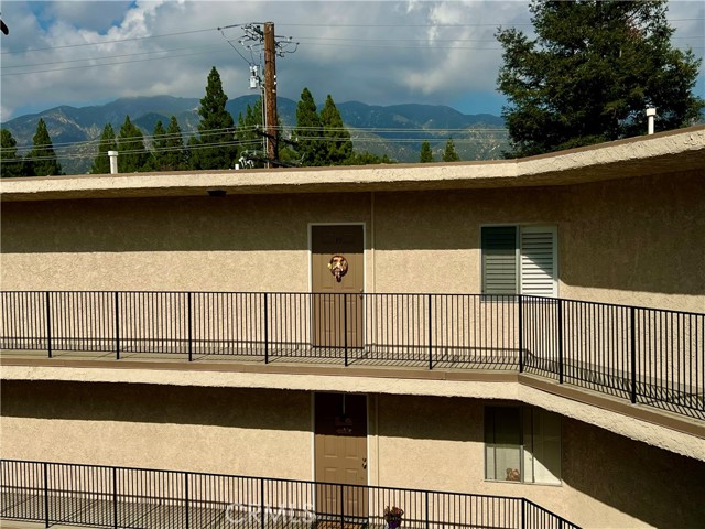 Detail Gallery Image 6 of 42 For 3010 Montrose #33,  La Crescenta,  CA 91214 - 1 Beds | 1 Baths