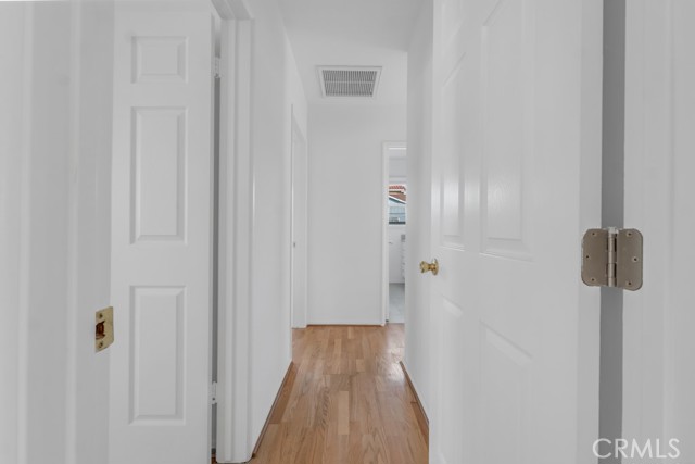 7758 Mason Avenue, Winnetka CA: https://media.crmls.org/medias/e4b8f4c6-aeab-4ca0-89ac-b32cb8f2d5dc.jpg