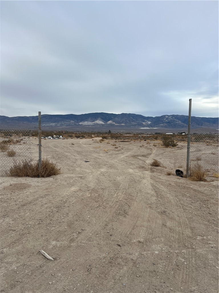 Detail Gallery Image 1 of 6 For 7 Rodeo Rd, Lucerne Valley,  CA 92356 - – Beds | – Baths