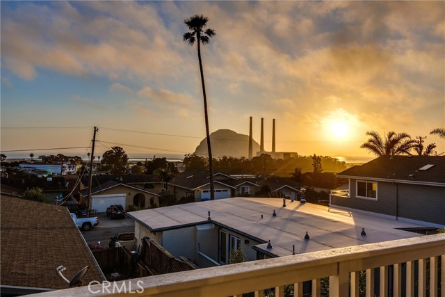 Detail Gallery Image 6 of 51 For 1221 Berwick Dr, Morro Bay,  CA 93442 - 3 Beds | 2/1 Baths