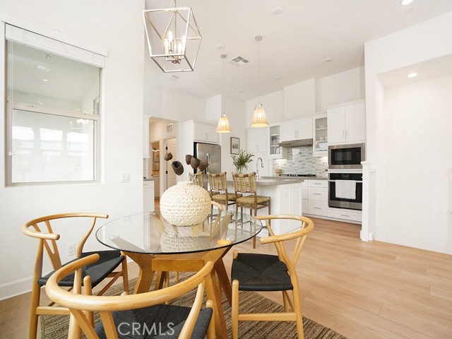 dining room to kitchen view