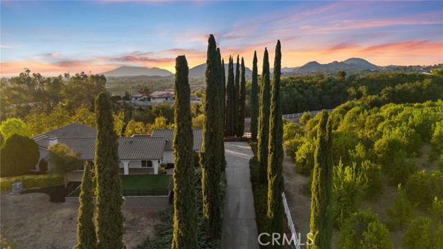 Detail Gallery Image 2 of 75 For 39331 Chaparral Dr, Temecula,  CA 92592 - 4 Beds | 3 Baths