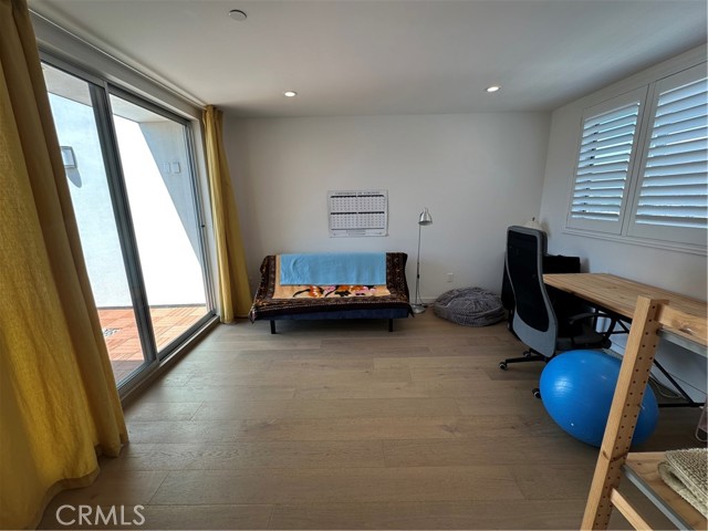 Detail Gallery Image 19 of 24 For 3103 S Dakota Dr, Los Angeles,  CA 90034 - 3 Beds | 3/1 Baths