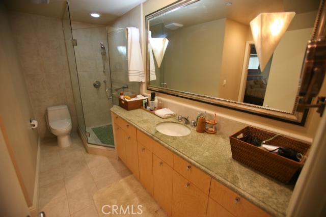 565 Esplanade, Redondo Beach, California 90277, 1 Bedroom Bedrooms, ,1 BathroomBathrooms,Residential,Sold,Esplanade,SB14046853