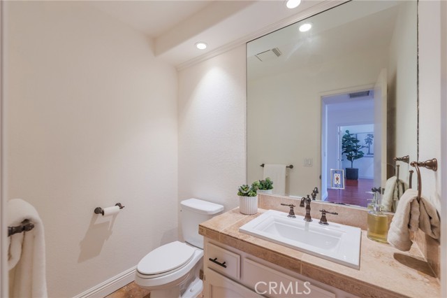 2103 Belmont Lane, Redondo Beach CA: https://media.crmls.org/medias/e4bc67b7-080a-4215-bb8d-2959b2419d5e.jpg