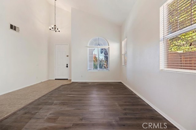 Detail Gallery Image 10 of 40 For 3147 Red Cedar, Hemet,  CA 92545 - 4 Beds | 2/1 Baths