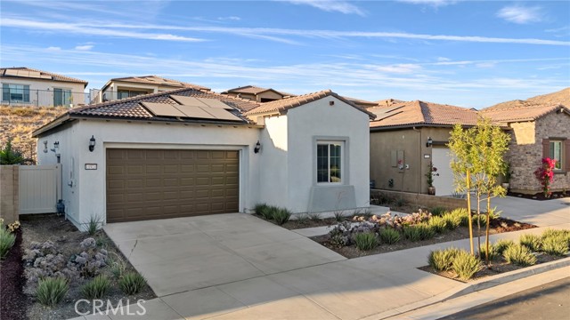 11920 Shadeland, Corona CA: https://media.crmls.org/medias/e4be2d86-4c3e-4d6f-a076-c983554c772e.jpg
