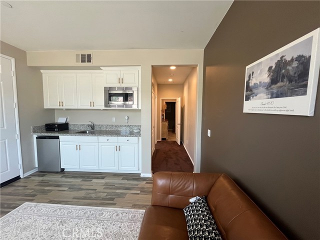 Detail Gallery Image 31 of 36 For 11764 Andrews Pl, Victorville,  CA 92392 - 4 Beds | 3/1 Baths