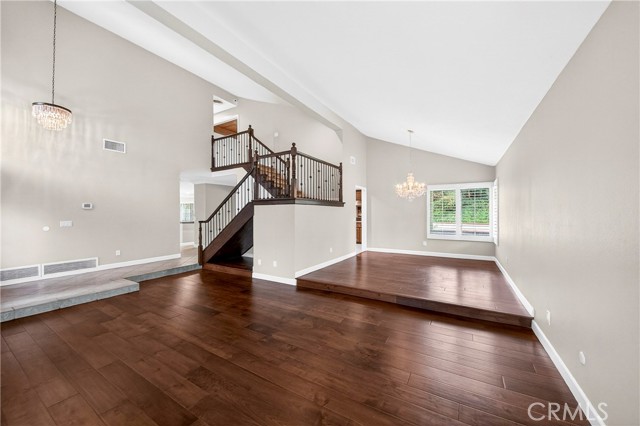 Detail Gallery Image 7 of 51 For 17440 Olive Tree Cir, Yorba Linda,  CA 92886 - 4 Beds | 2/1 Baths