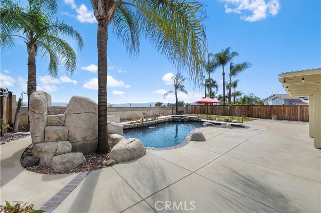 23573 Spindle Way, Murrieta CA: https://media.crmls.org/medias/e4bf641e-9572-43c9-8308-935aa8315dac.jpg