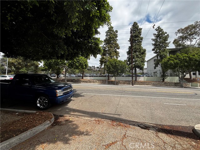 Detail Gallery Image 7 of 7 For 552 Cypress Ave, Los Angeles,  CA 90065 - – Beds | – Baths