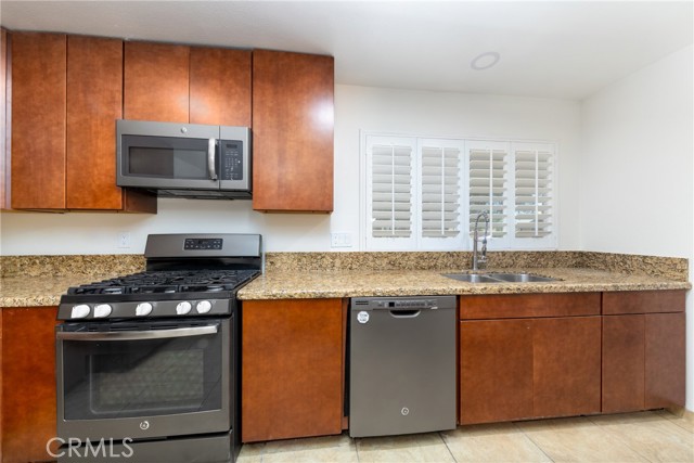 Detail Gallery Image 10 of 42 For 4850 Eclipse Ave, Jurupa Valley,  CA 91752 - 4 Beds | 2 Baths