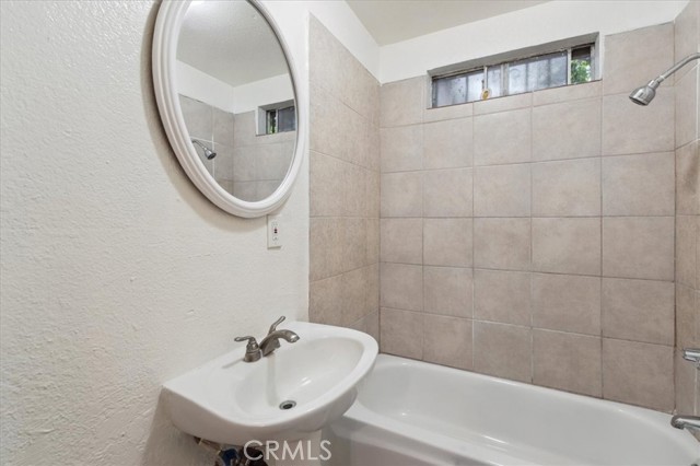 Detail Gallery Image 14 of 21 For 818 Record Ave, East Los Angeles,  CA 90063 - 2 Beds | 1 Baths
