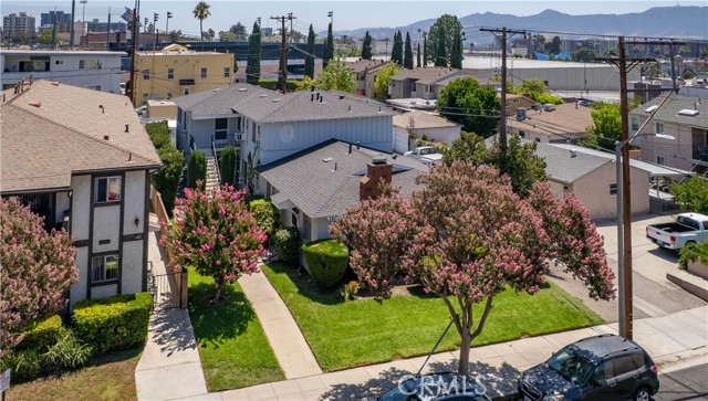 310 Cornell Drive, Burbank CA: https://media.crmls.org/medias/e4c04a84-65b0-418d-8b2a-d1f5a762b704.jpg