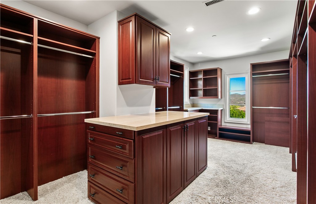 MLS #OC25234337 image #13