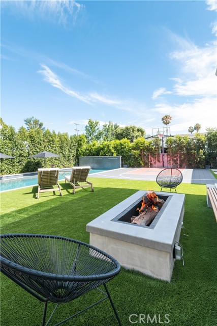 Detail Gallery Image 42 of 73 For 13340 Chandler Bld, Sherman Oaks,  CA 91401 - 6 Beds | 6 Baths