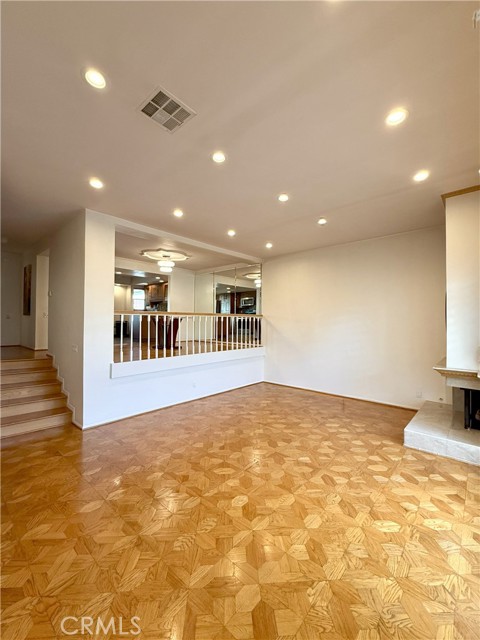 5216 Lindley Avenue, Encino CA: https://media.crmls.org/medias/e4c22789-c5af-4ba6-b17d-bafc7cb031be.jpg