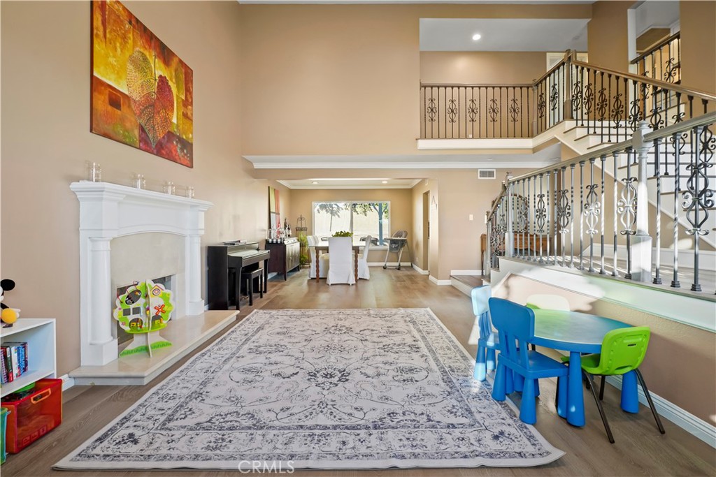 MLS #SR25252271 image #4