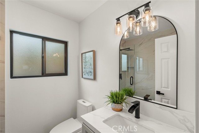 1792 Crestmont Place, Costa Mesa CA: https://media.crmls.org/medias/e4c26454-15ef-4439-a04b-a37a12e6e43f.jpg