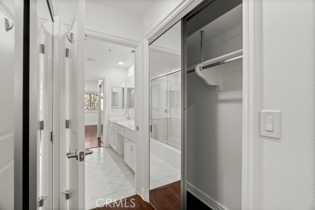 Detail Gallery Image 28 of 61 For 11504 Moorpark St #103,  Studio City,  CA 91602 - 3 Beds | 2/1 Baths