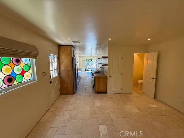 Detail Gallery Image 39 of 69 For 89 Rivo Alto Canal, Long Beach,  CA 90803 - 5 Beds | 3/1 Baths