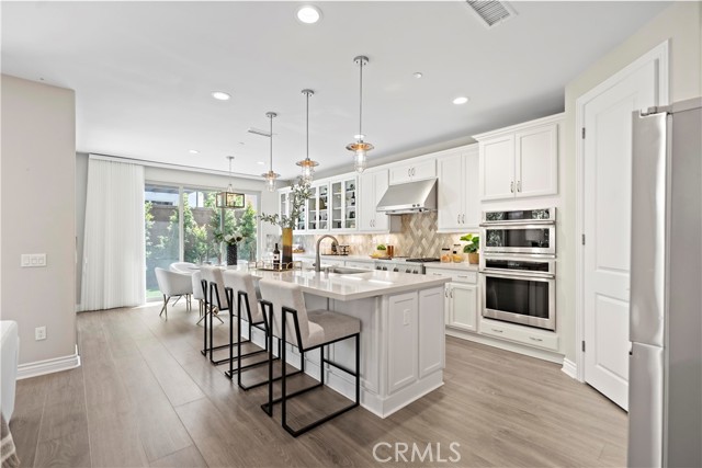 206 Phoebe, Irvine CA: https://media.crmls.org/medias/e4c3e0e4-c56a-420b-9e52-7e52c6b6c3c5.jpg
