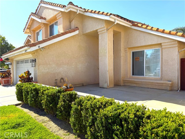 Detail Gallery Image 5 of 27 For 28594 Moon Shadow Dr, Menifee,  CA 92584 - 3 Beds | 2/1 Baths