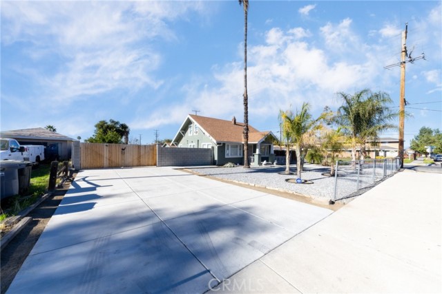 Detail Gallery Image 4 of 36 For 271 N Hamilton, Hemet,  CA 92543 - 4 Beds | 1 Baths